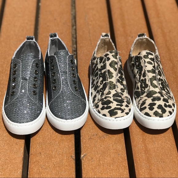 7.5 LAST PAIR - Picture 10 of 12